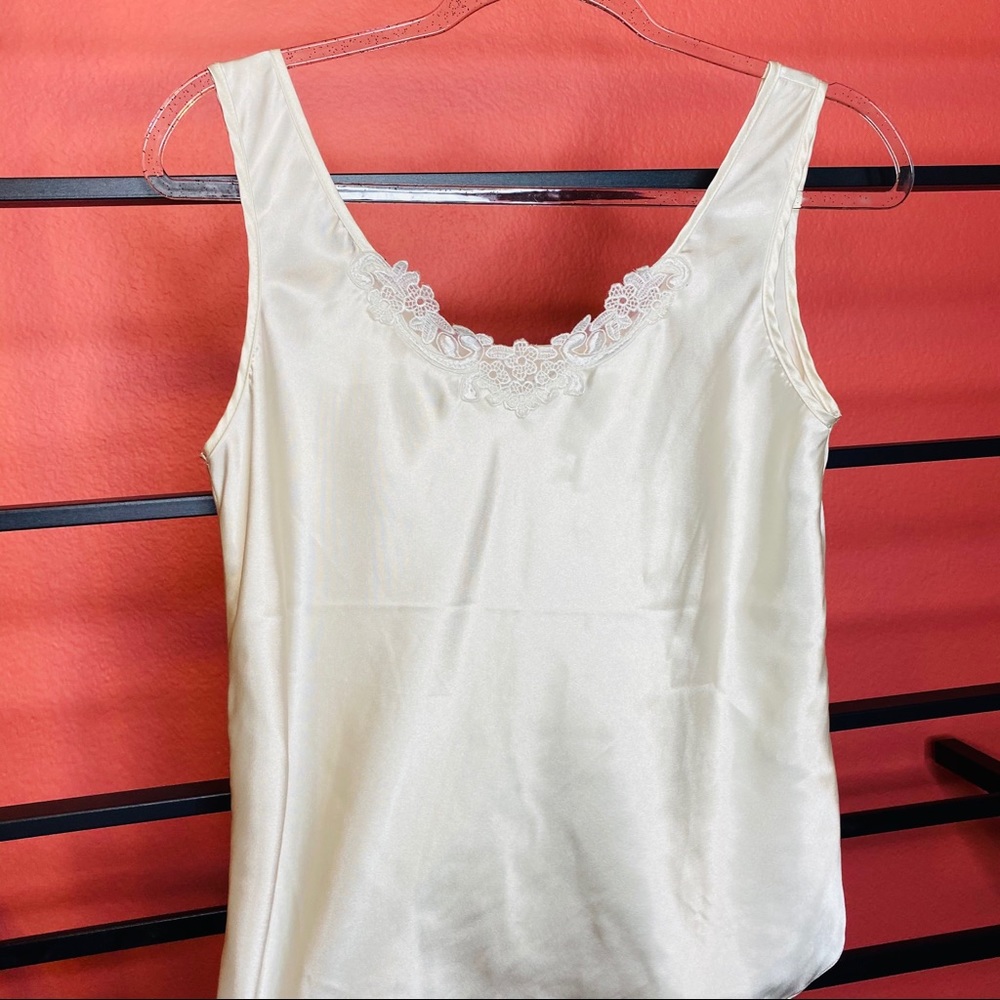 Silk tank